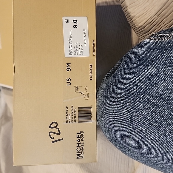 9 New in Box Michael Kors Women's Rory Lace-Up Signature Strap Ankle Booties - Picture 4 of 4